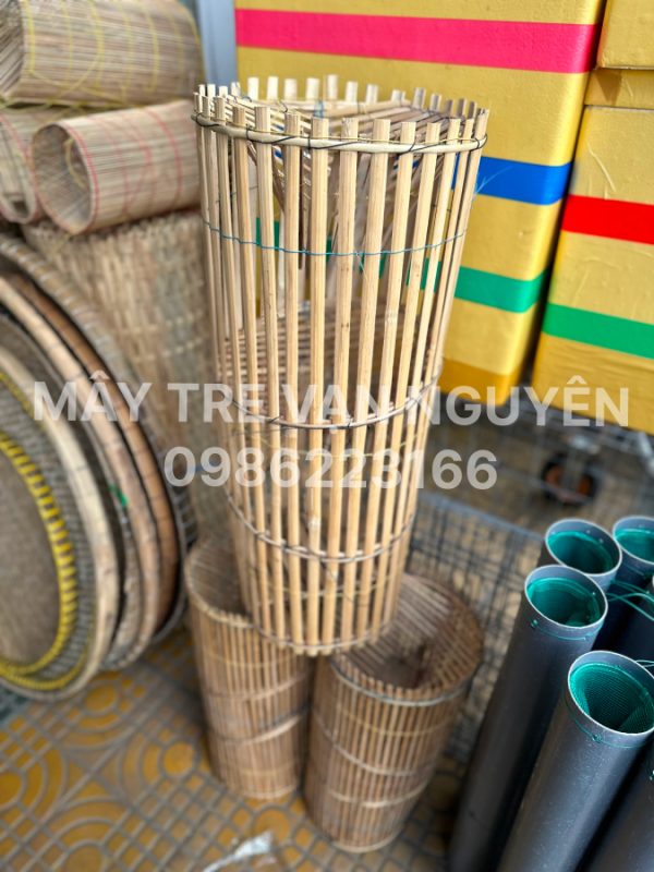 Lợp Đặt Bắt Cá Tre Đan